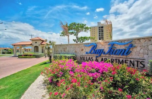 Portmore Apartment | Here'snn"Portmore's Bayfront Villas: Where Luxury Meets Serenity"nnnn