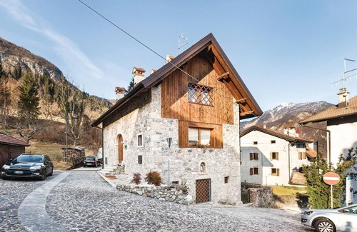 Raveo House | Here you will occupy a semi-detached house near Raveo.