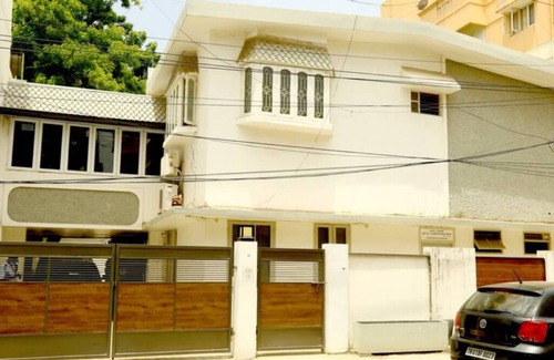Royapettah Apartment | Heritage Style Studio Apartment In Royapettah