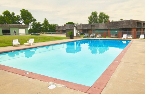 Manhattan Apartment | Heritage Suites 15