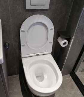 Shengjin Apartment | Hermanos Apartments