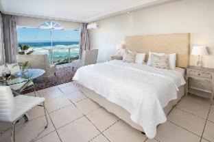 Voelklip House | Hermanus Beachfront Lodge - Solar Power