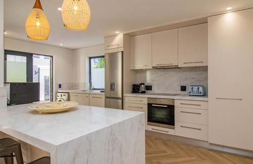 Hermanus City-Centre Apartment | Hermanus Luxury Apartments