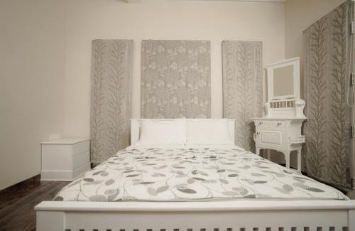 Lakkidi Bed & Breakfast | Hermas Villa by Cove Tourism