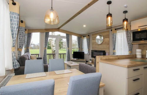 Aymestrey Cottage | HERON, family friendly, character holiday cottage in Shobdon