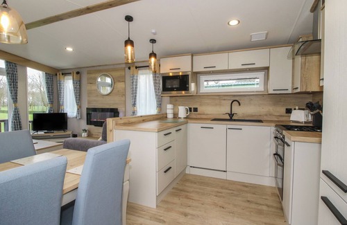 Aymestrey Cottage | HERON, family friendly, character holiday cottage in Shobdon