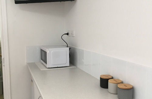 Scarness Apartment | Hervey Bay Seaside Studio Unit