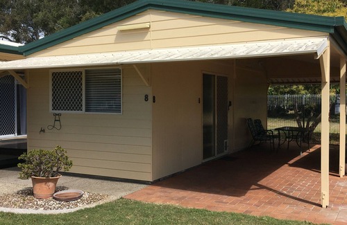 Scarness Apartment | Hervey Bay Seaside Studio Unit