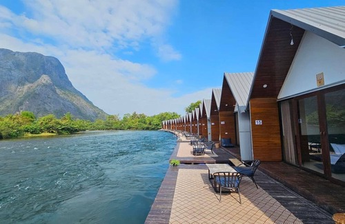 Vientiane Boat Rental | Heun Phea Meuang Feuang Riverside2