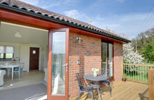 Ewhurst Green House | Hexden Lea