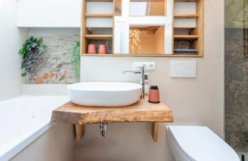 Buhlau Apartment | HexenburgbeiDresden 4 Raum Architektengaleriewohnung mit Whirlwanne, Kamin, Balkon-Nähe Sächsische Schweiz Dresden