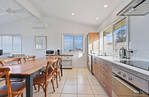 Port Elliot House | Hey Boomer - 2-8 Railway Tce, Port Elliot