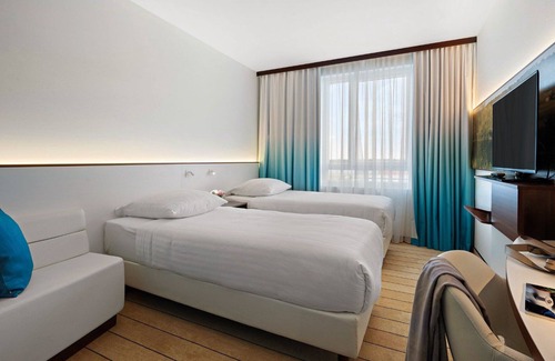 Kelsterbach Hotel | Hey Lou Hotel Frankfurt Airport