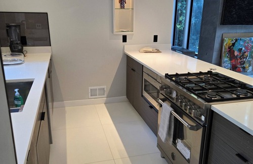 North Buckhead House | Hi End Buckhead House With Pool.