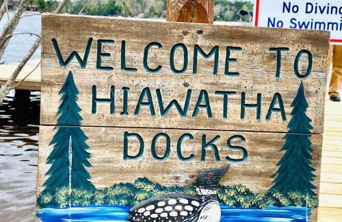 Eagle River Hotel | Hiawatha Lodge Inn