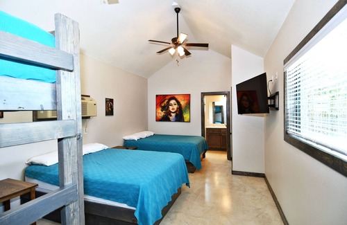 Sabinal Cabin | Hidden Creek, Private Pool, Wi-Fi, @ Frio River Vacation Rentals.