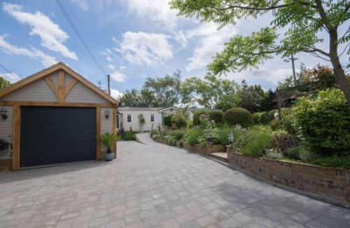 St Nicholas-at-Wade House | Hidden Gem!