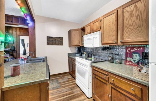 Nashville House | Hidden Gem❤️ 2 miles to Airport, 15 to Broadway