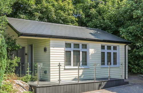 Lettermacaward Cabin | HIDDEN GEM CABIN, with a garden in Lettermacaward, County Donegal