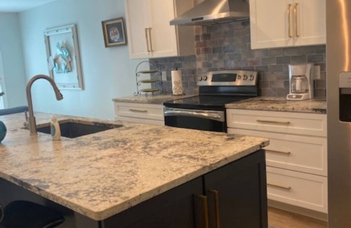 Fairhope Apartment | Hidden Gem in Fairhope