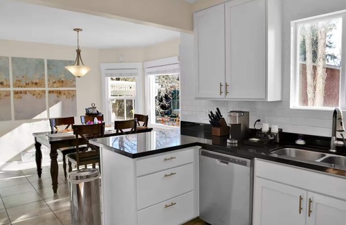 East Millcreek House | Hidden gem in Millcreek With Patio & Outdoor Fireplace Near Resorts
