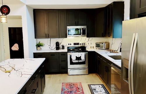 Cherrywood House | Hidden Gem in the Heart of Austin!