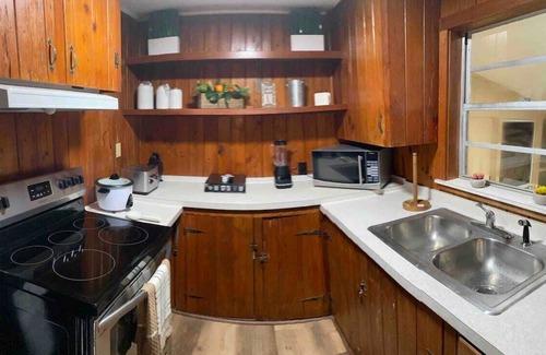 Inglis Cabin | HIDDEN GEM IN WEST FLORIDA! 12 PPL CABIN