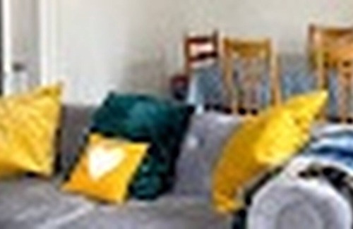 Stornoway Apartment | Hidden Gem: Spacious, airy attic flat- Sleeps 7- in Heart of Stornoway