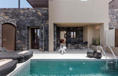 Vothon Hotel | Hidden Hills