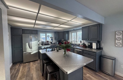 Fairbanks House | Hidden Lakefront Villa
