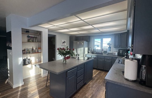 Fairbanks House | Hidden Lakefront Villa
