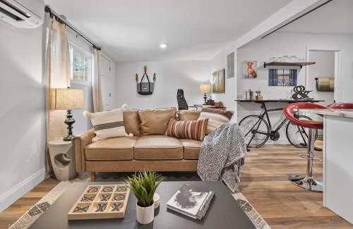 St. Augustine House | Hidden Lighthouse Bungalow Renovated 2 Beds Dogs Ok