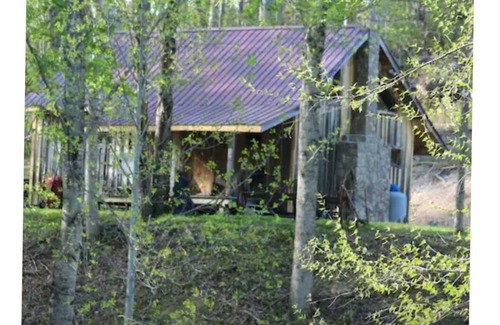 Zionville Cabin | Hidden Mountain Cabin with wildlife sightings