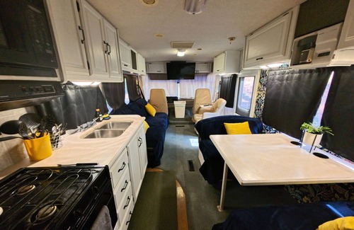 West Haven-Sylvan House | Hidden Sylvan Motorhome