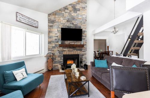 Hidden Valley Apartment | Hidden Valley -1 BR w/Loft -2 Min. walk to Pool/Ten