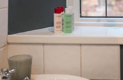 Penicuik House | Hideaway country cottage near Edinburgh