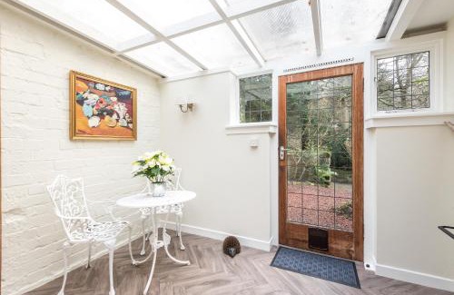 Penicuik House | Hideaway country cottage near Edinburgh