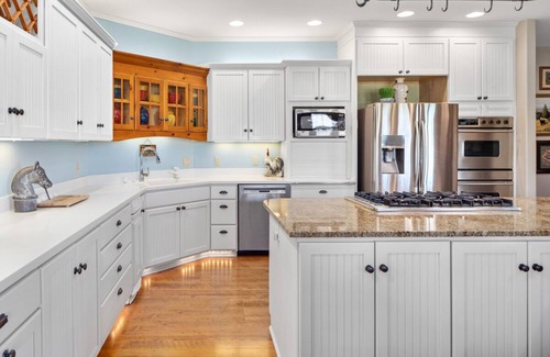 Edgar House | High class service, rustic charm