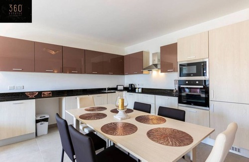 San Gwann Apartment | High-End central APT with comfy BEDS & Super WIFI