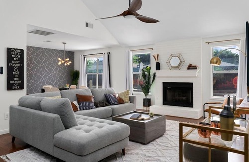 South Creek House | High End Design Home with Pool & Hot Tub Gameroom