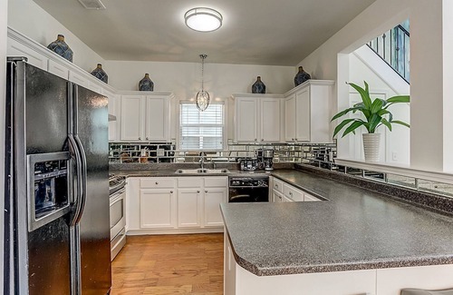 Memphis House | High End Mud Island Home