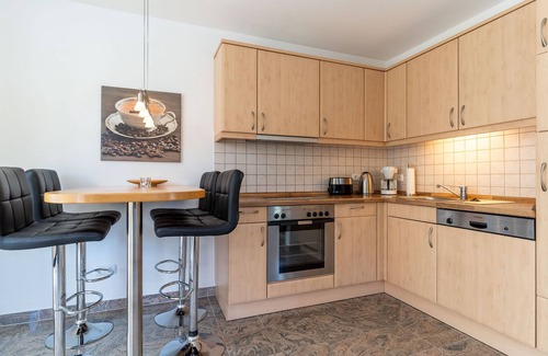 St. Peter-Ording Apartment | High-quality 3-room ground floor apartment directly on the dike with terrace for 4 pers.