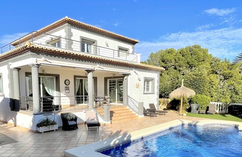 Casas de Torrat Villa | High Quality Villa, 39 Five STAR REVIEWS, Beach 5 min drive, Heated Pool.