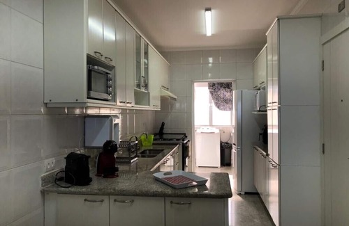 Pitangueiras Apartment | High Standard Apartment FULL FRONT TO THE SEA.