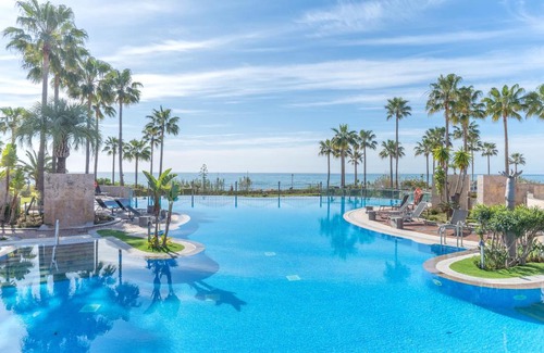 New Golden Mile Apartment | High standard beach front apartment