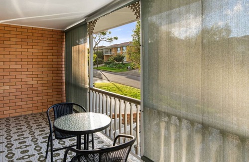 Macgregor House | High-Value 4Beds | Workspace | Near Mall & Highway