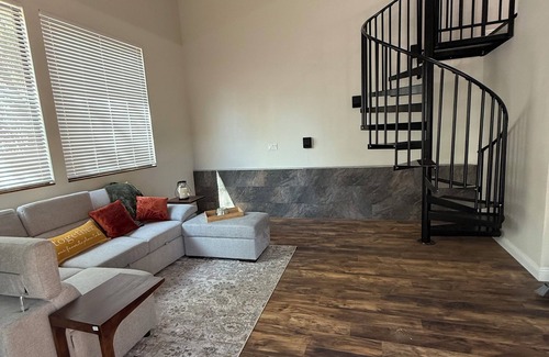 Shingle Springs Cottage | Highcrest Farms Bed & Breakfast Carriage House Cottage Stays Cameron Park, Ca