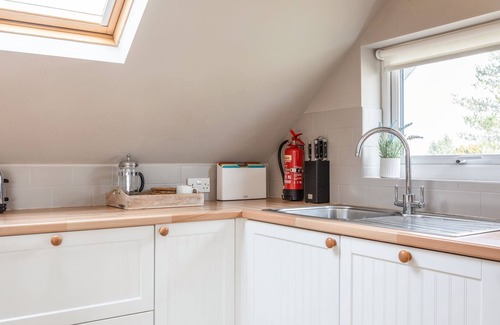 Salcombe Cottage | HIGHER CLIFTONVILLE, pet friendly in Salcombe