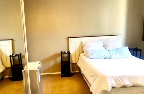 Greater Johannesburg Metropolitan Area House | Highlands bed and breakfast