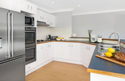 East Bowral House | Highlands on Alice – family & pet friendly